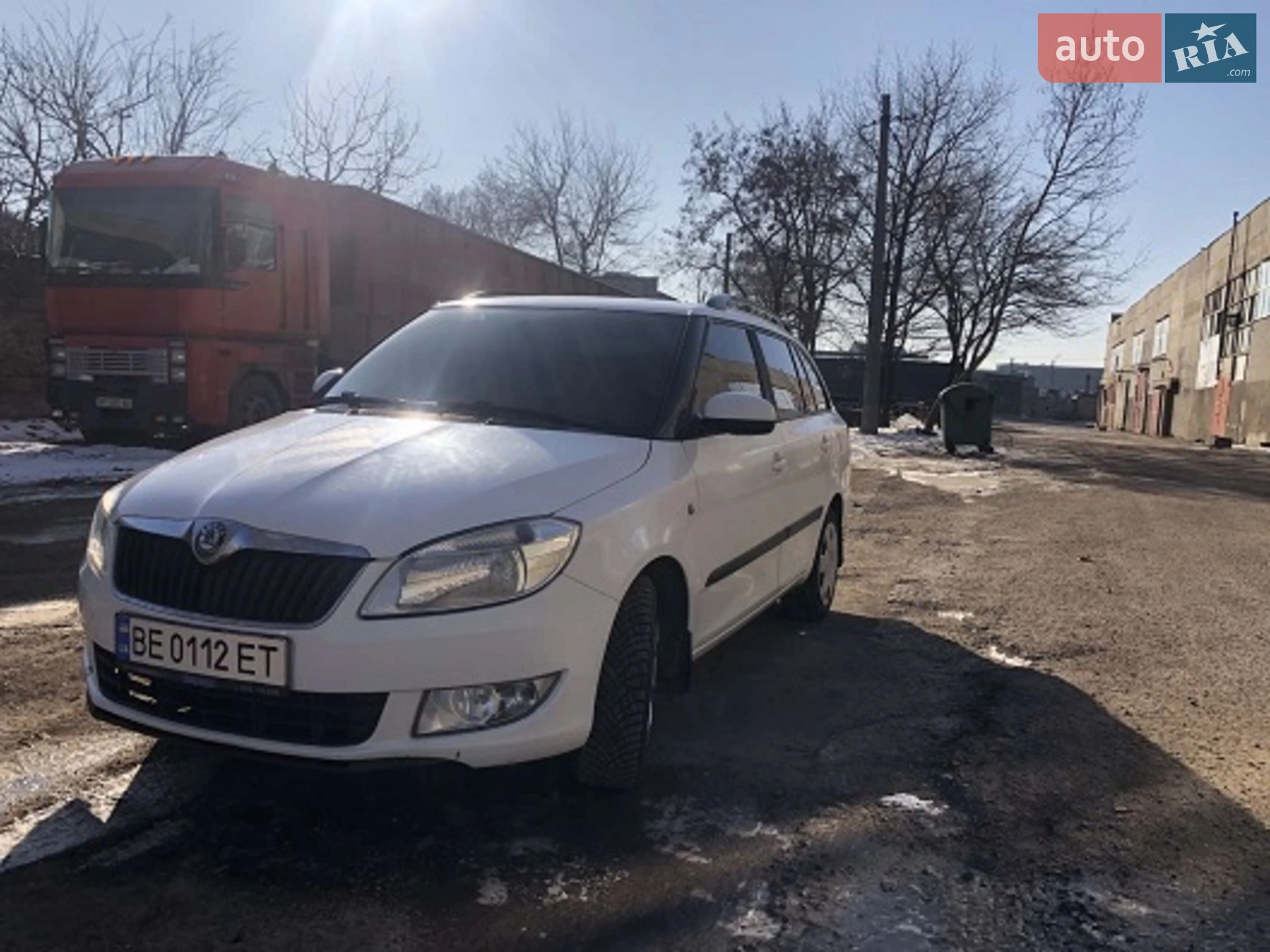 2011 Skoda Fabia - мініатюра 3