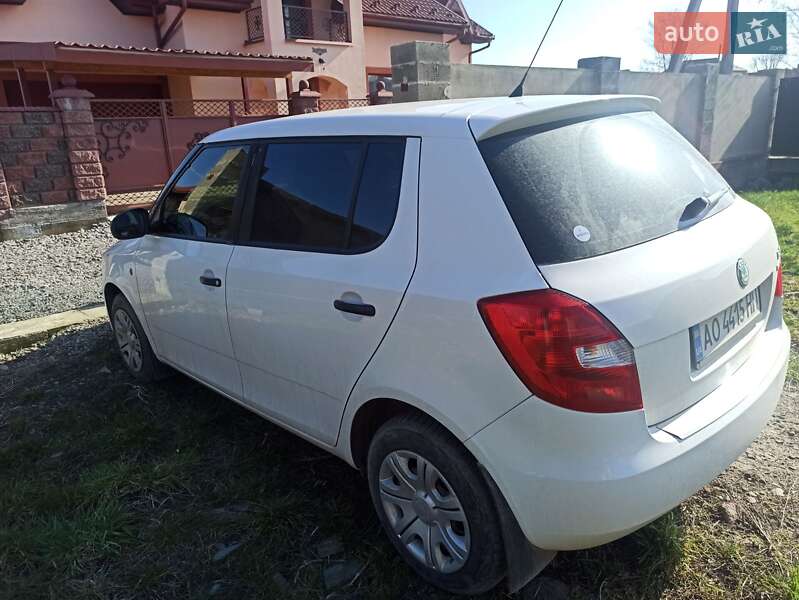 Хетчбек Skoda Fabia 2010 в Ужгороді