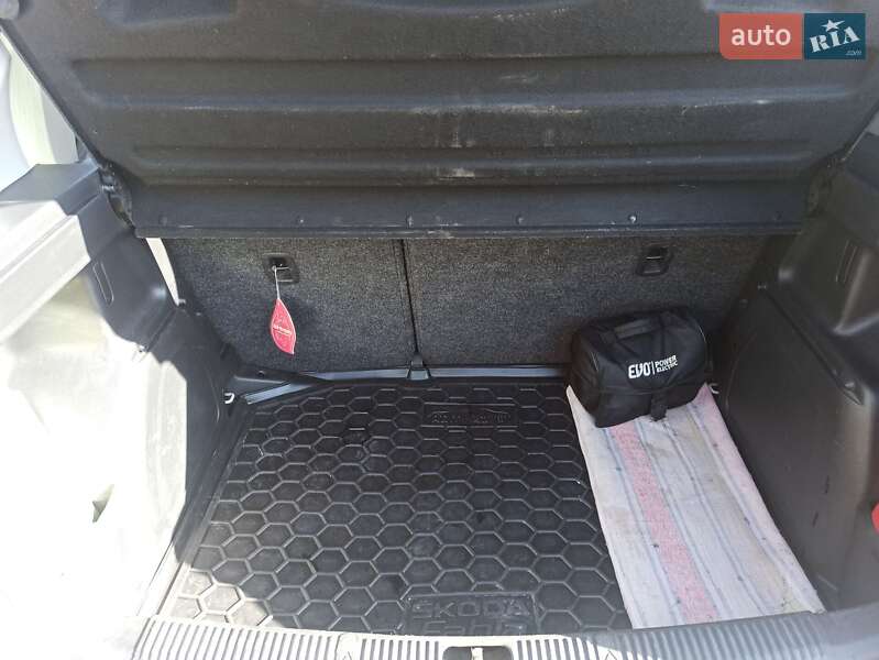 Хетчбек Skoda Fabia 2010 в Ужгороді