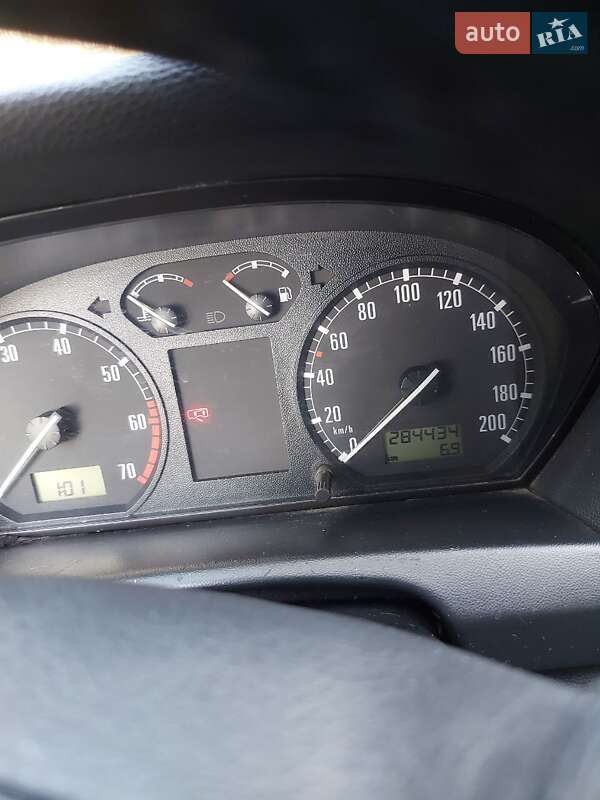 Хэтчбек Skoda Fabia 2002 в Кривом Роге фото 13 Хэтчбек Skoda Fabia 2002 в Кривом Роге