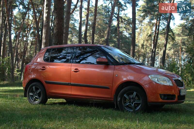 Хетчбек Skoda Fabia 2007 в Рівному