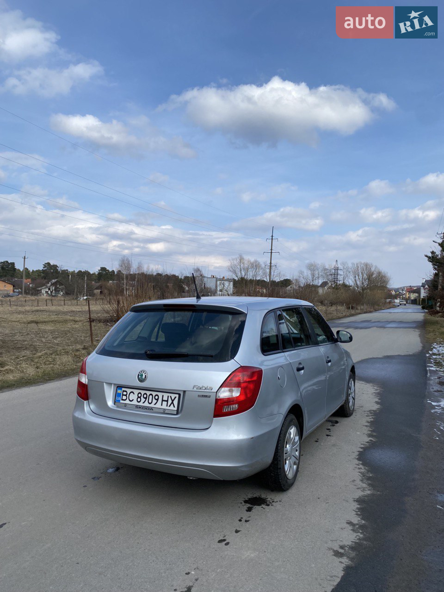 2011 Skoda Fabia - мініатюра 10