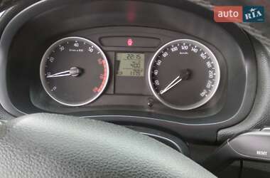 Хэтчбек Skoda Fabia 2008 в 