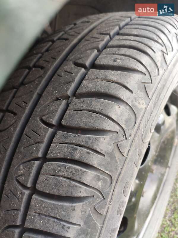 Хэтчбек Skoda Fabia 2006 в Харькове