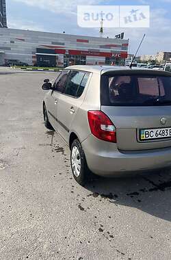 Хэтчбек Skoda Fabia 2008 в Львове