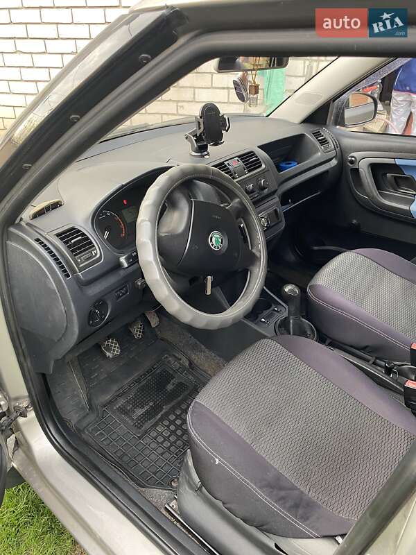 Хетчбек Skoda Fabia 2007 в Харкові