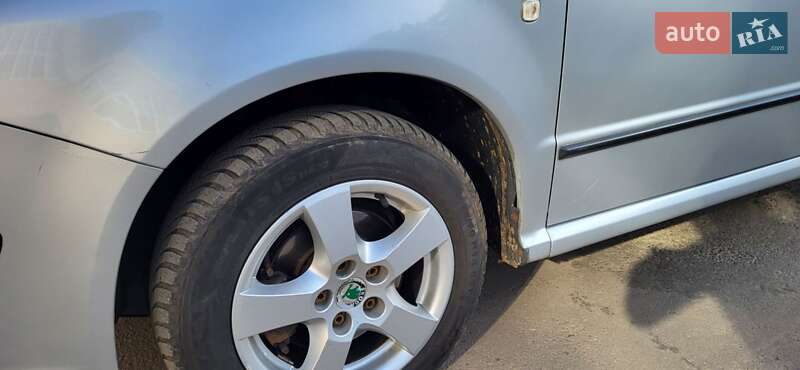 Універсал Skoda Fabia 2005 в Сумах