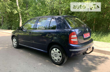 Хэтчбек Skoda Fabia 2002 в Луцке