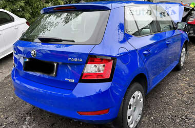 Хэтчбек Skoda Fabia 2019 в 