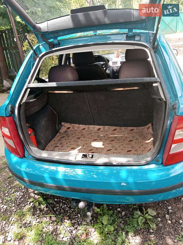 Універсал Skoda Fabia 2002 в Ужгороді