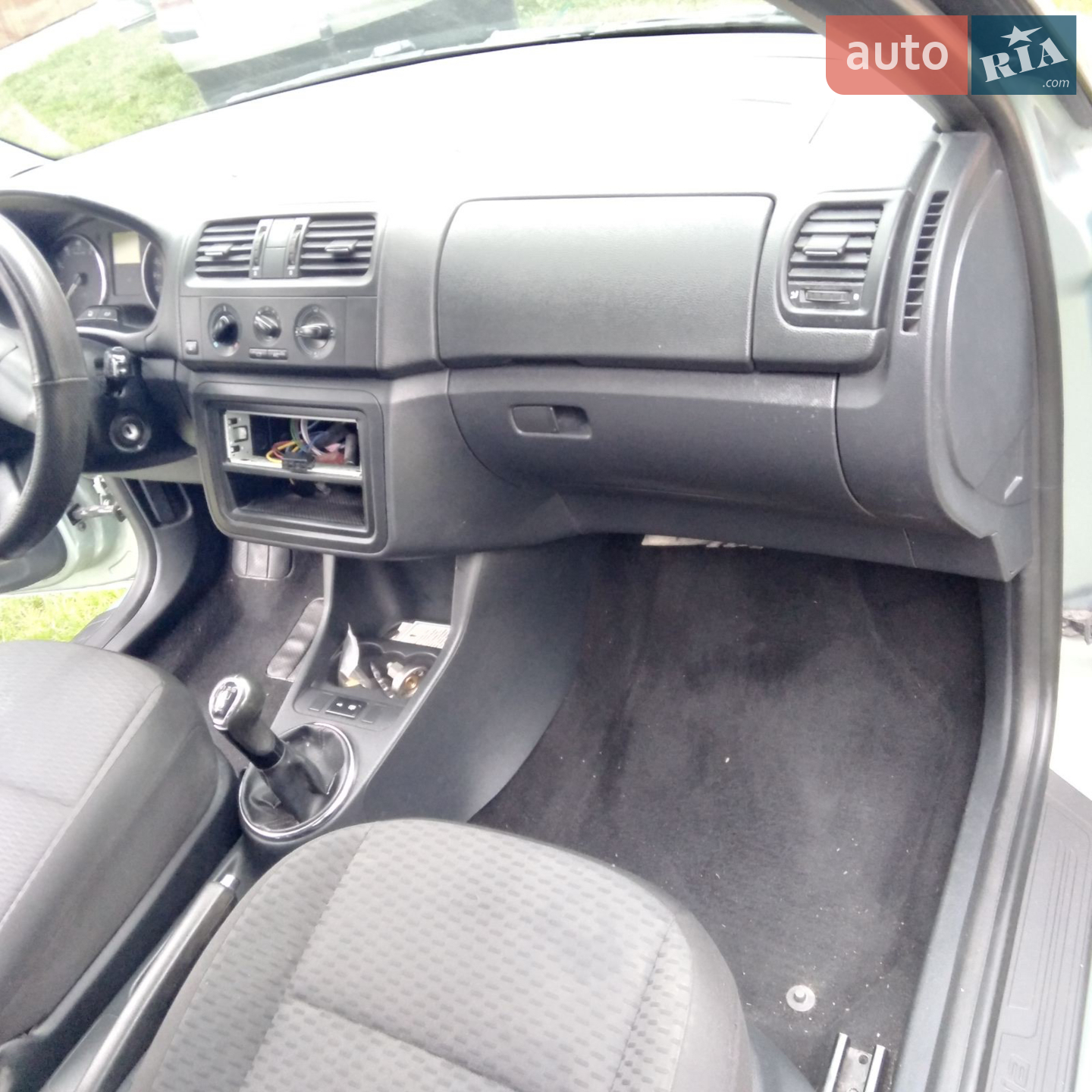 2010 Skoda Fabia - мініатюра 5