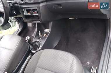 Хетчбек Skoda Fabia 2010 в Чернівцях