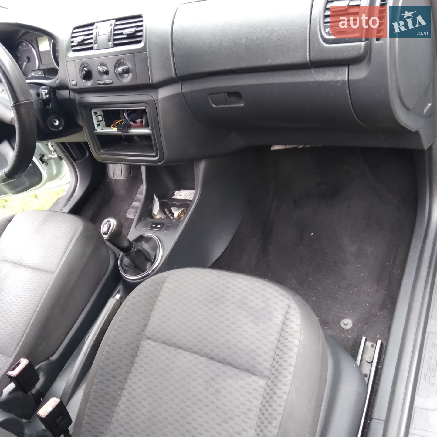 2010 Skoda Fabia - мініатюра 7