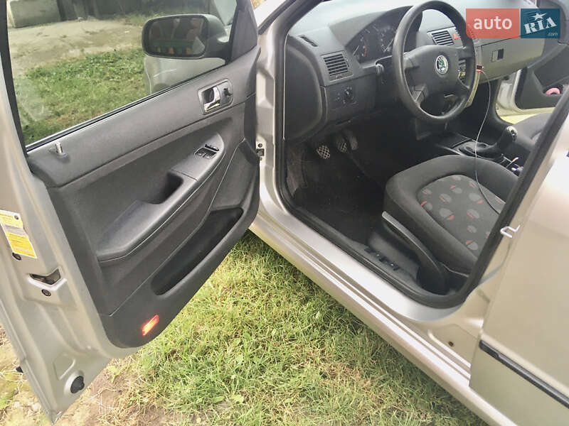 Универсал Skoda Fabia 2003 в Сумах