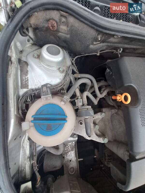 Седан Skoda Fabia 2005 в Киеве