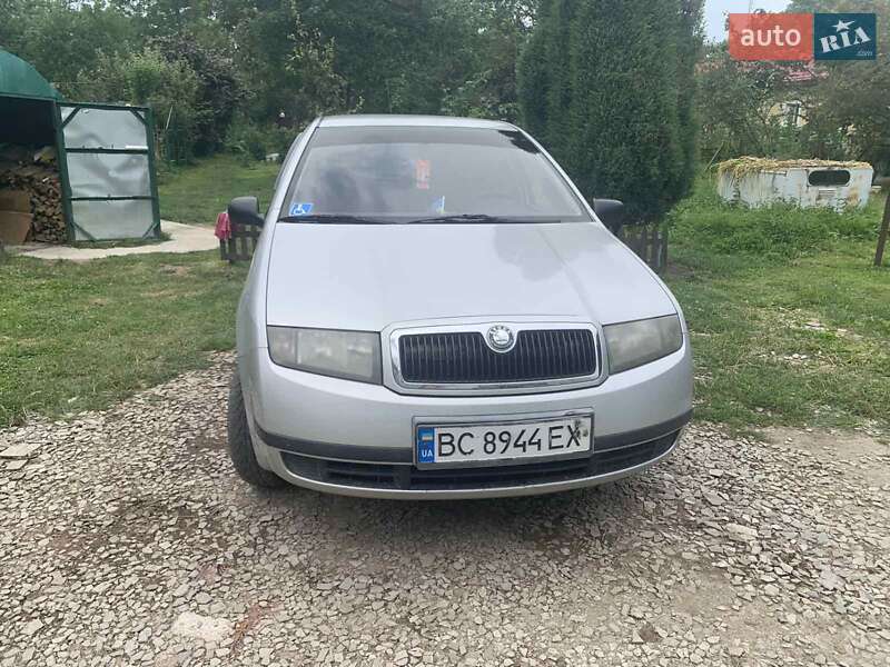 Седан Skoda Fabia 2003 в Бориславе