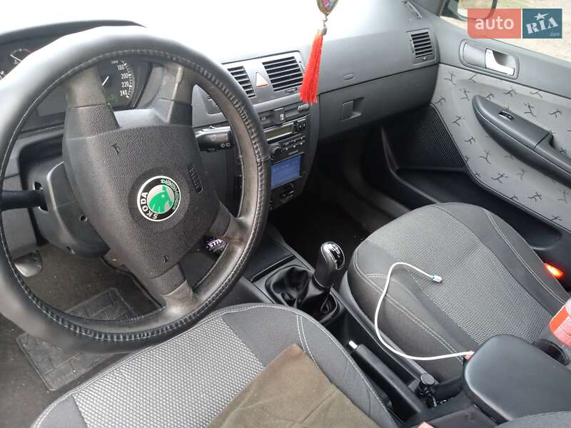 Хэтчбек Skoda Fabia 2001 в Одессе