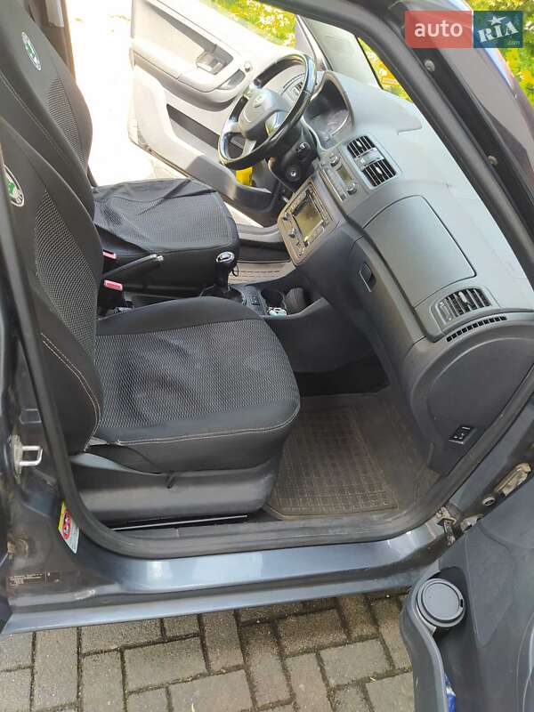 Універсал Skoda Fabia 2011 в Житомирі