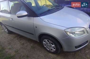 Хэтчбек Skoda Fabia 2007 в Львове