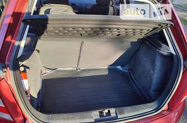 Хетчбек Skoda Fabia 2006 в 