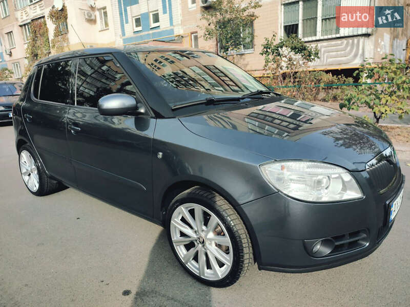 Хетчбек Skoda Fabia 2009 в Харкові