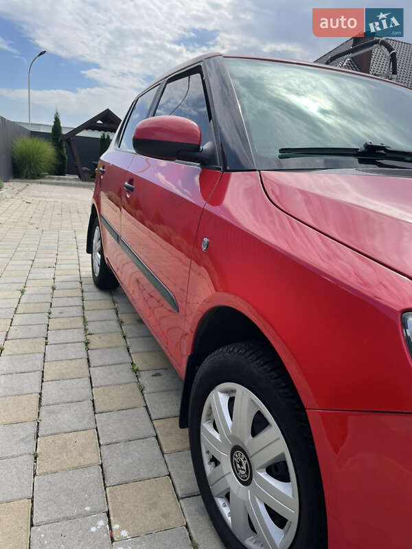 Універсал Skoda Fabia 2013 в Ужгороді