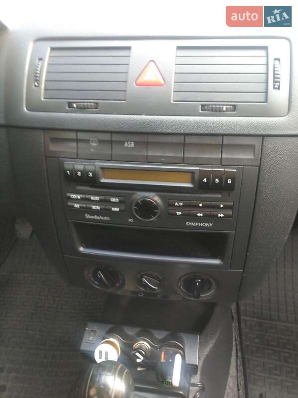 Универсал Skoda Fabia 2007 в Бердичеве фото 3 Универсал Skoda Fabia 2007 в Бердичеве