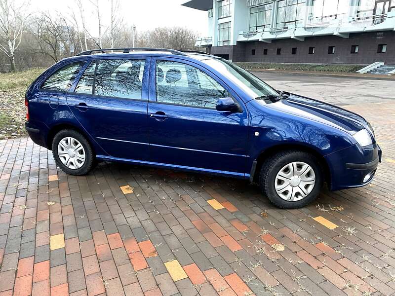 Универсал Skoda Fabia 2006 в Сумах