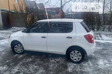 Хетчбек Skoda Fabia 2008 в Дніпрі