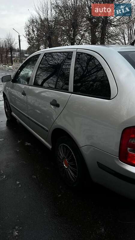 Універсал Skoda Fabia 2001 в Ямполі