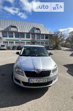 Хэтчбек Skoda Fabia 2011 в Тячеве