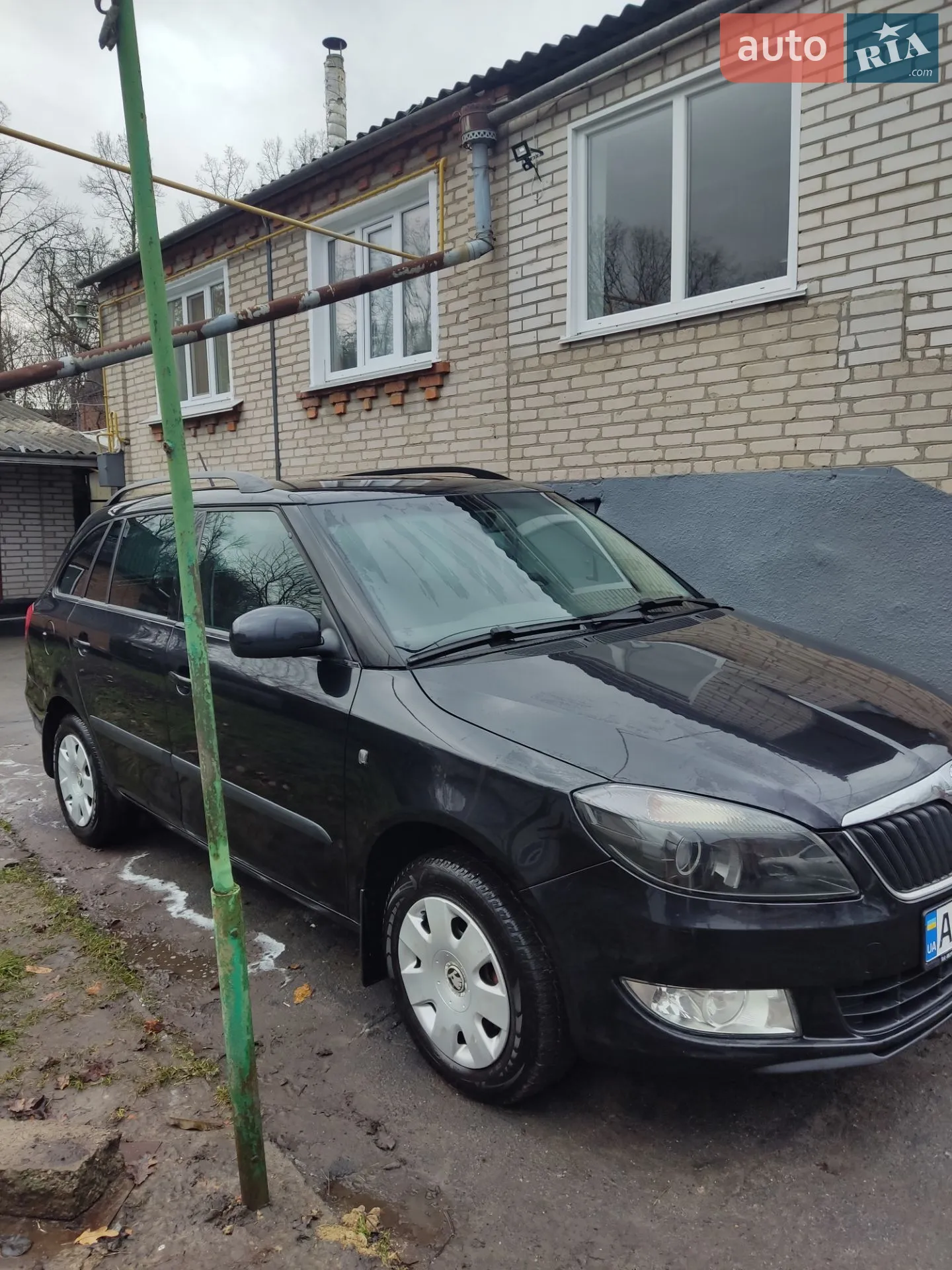 2012 Skoda Fabia - мініатюра 2