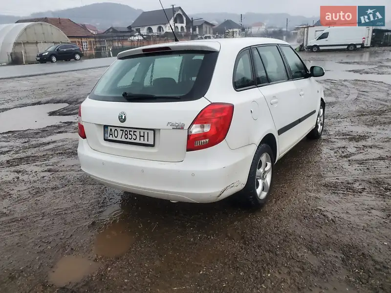Skoda Fabia 2010 VIN TMBJJ25J7B3103965 фото оголошення 7 з 50