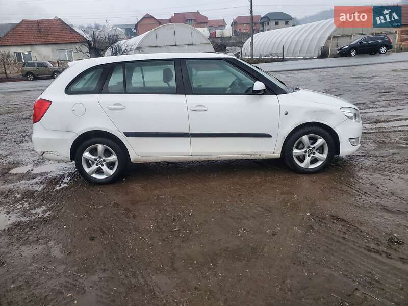 Універсал Skoda Fabia 2010 в Іршаві