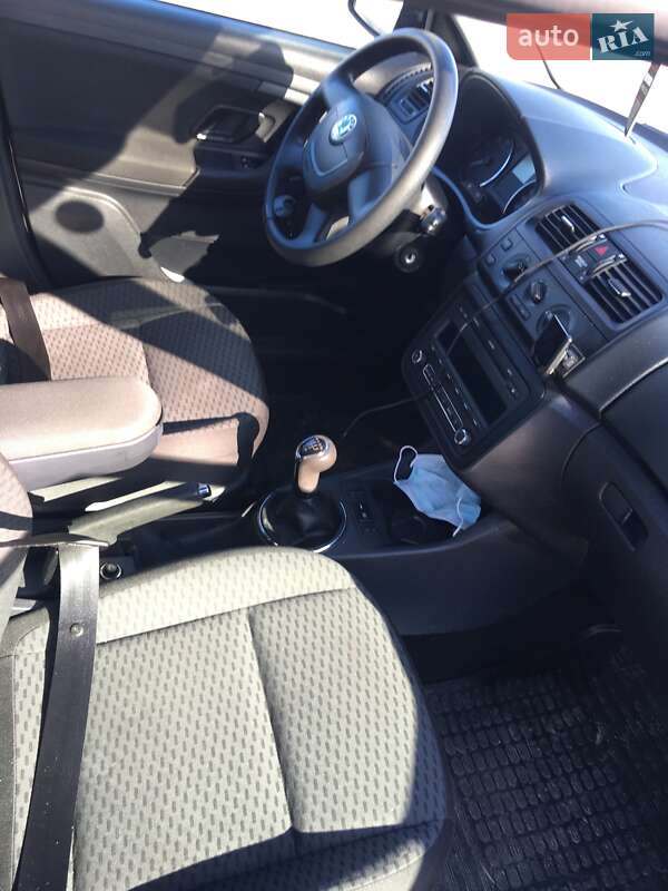 Универсал Skoda Fabia 2011 в Полтаве