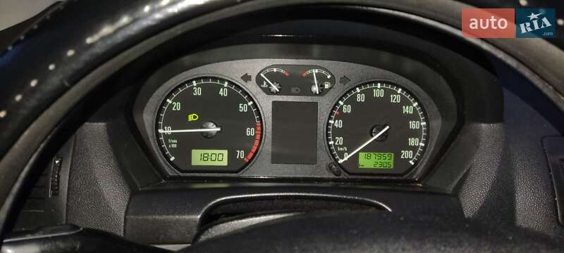 Хетчбек Skoda Fabia 2001 в Запоріжжі