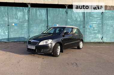 Хэтчбек Skoda Fabia 2011 в Киеве