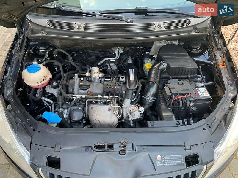 Хетчбек Skoda Fabia 2011 в Києві