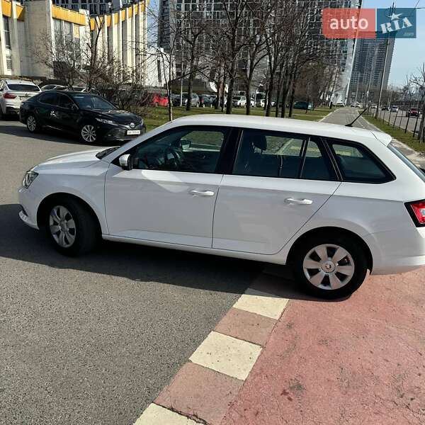 Універсал Skoda Fabia 2015 в Києві