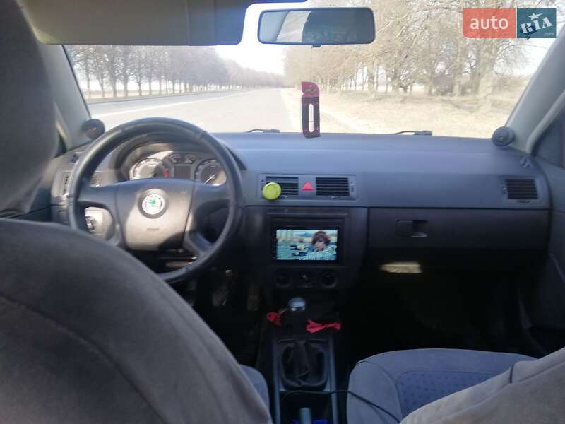 Хэтчбек Skoda Fabia 2005 в Сумах