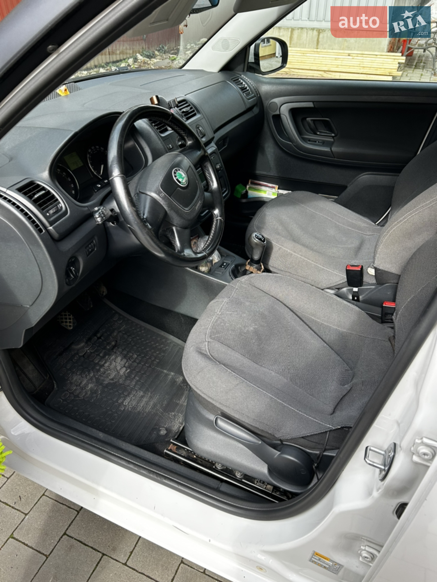 2012 Skoda Fabia - мініатюра 6