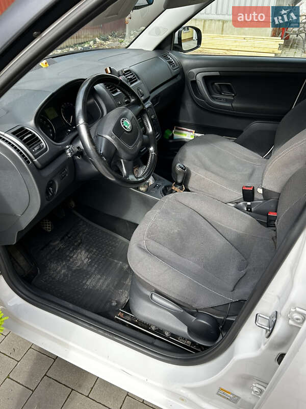Універсал Skoda Fabia 2012 в Ужгороді