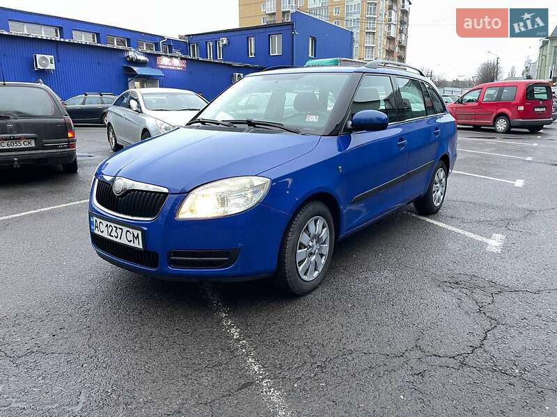 Універсал Skoda Fabia 2009 в Луцьку