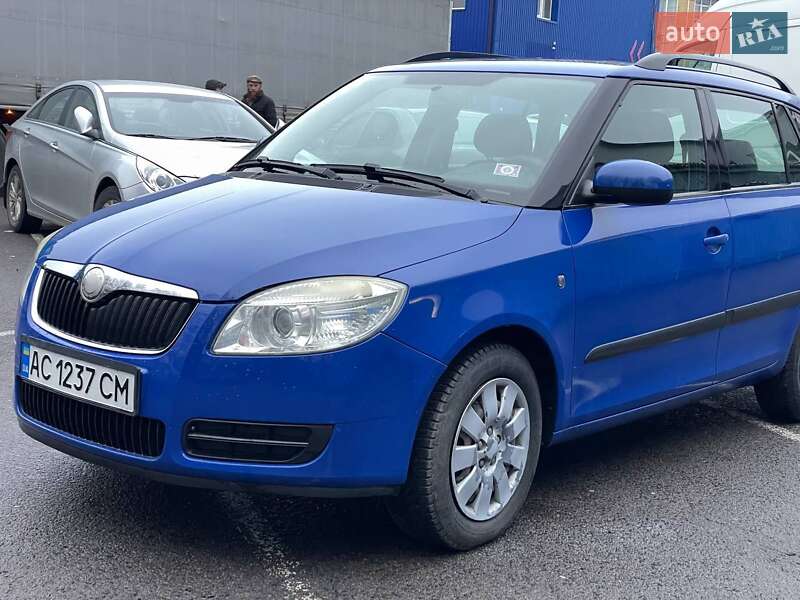 Універсал Skoda Fabia 2009 в Луцьку