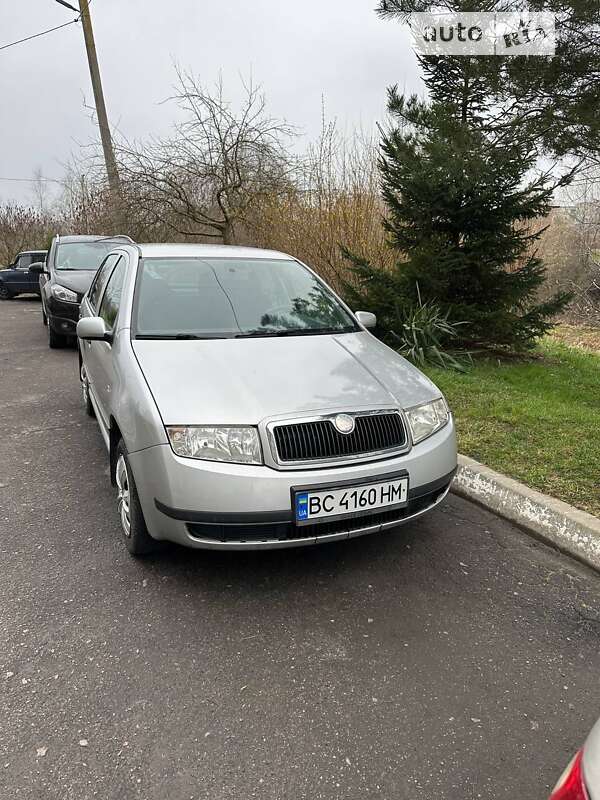 Седан Skoda Fabia 2004 в Червонограді