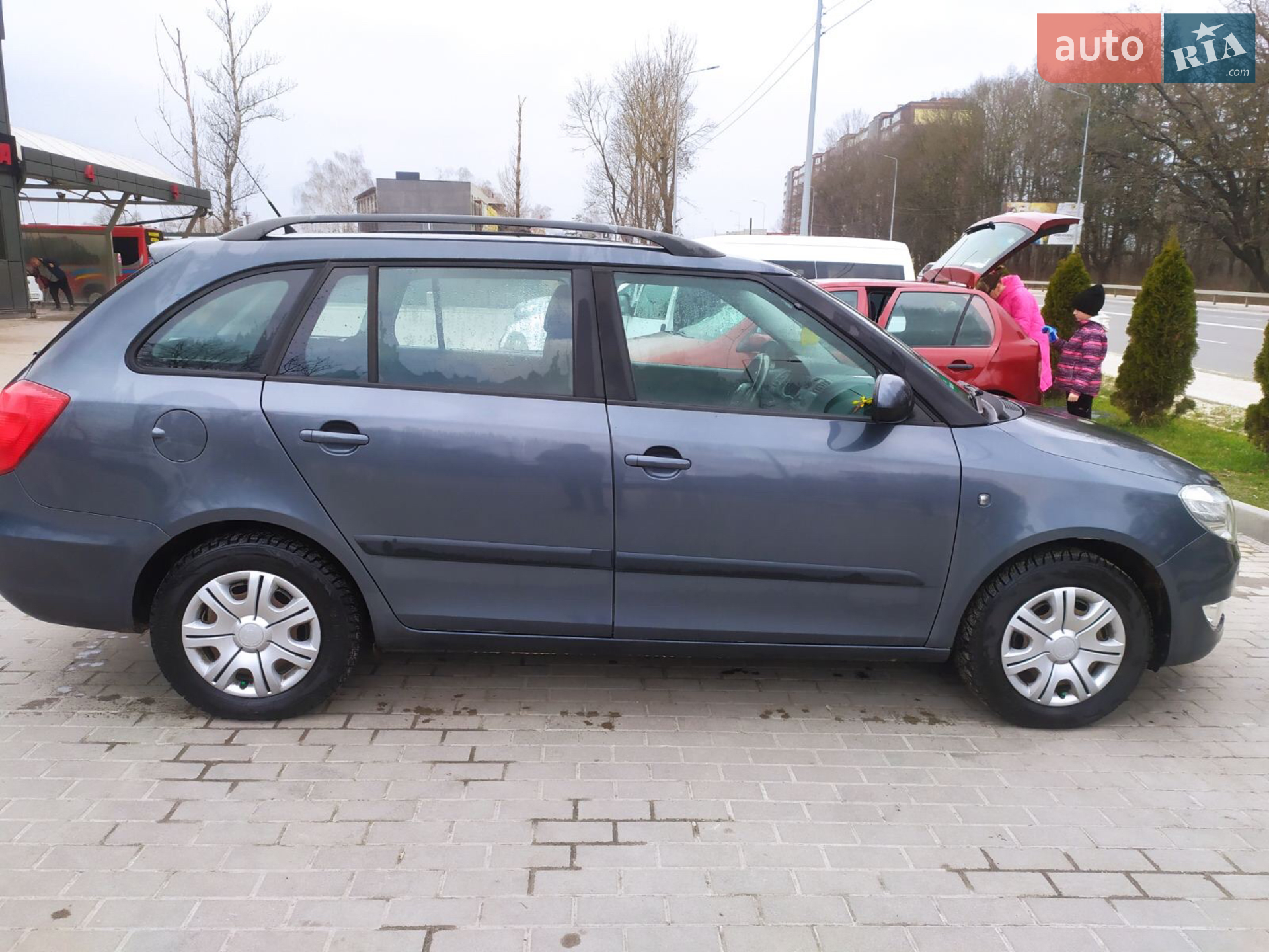 2011 Skoda Fabia - мініатюра 9