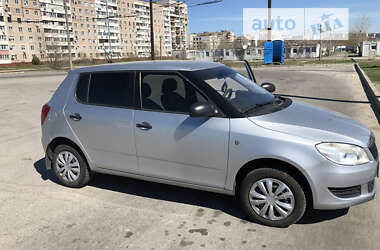 Хэтчбек Skoda Fabia 2012 в Запорожье