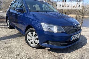 Хэтчбек Skoda Fabia 2016 в Киеве