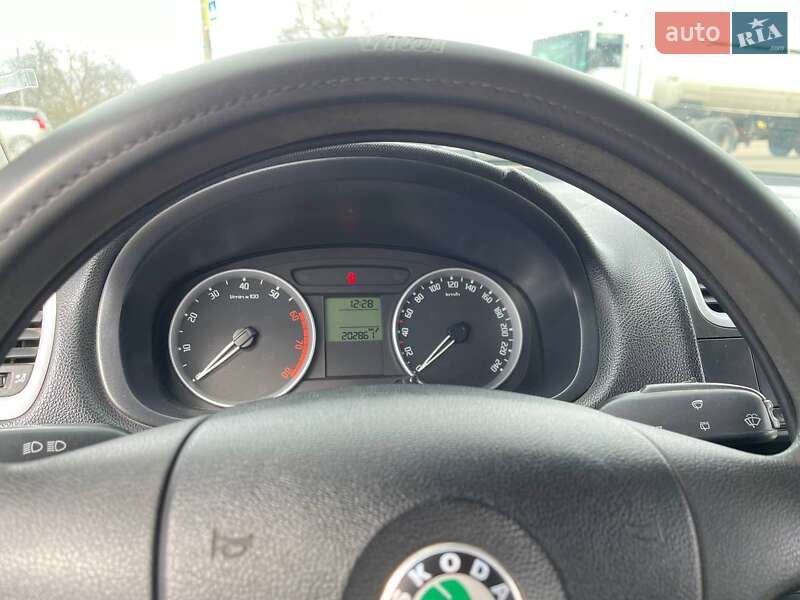 Хетчбек Skoda Fabia 2008 в Фастові