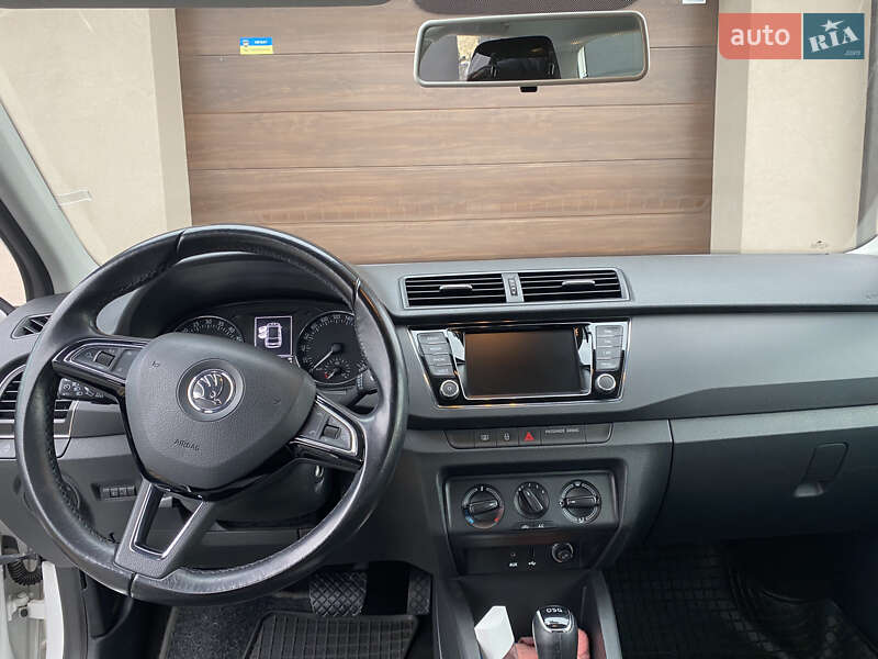 Універсал Skoda Fabia 2016 в Луцьку